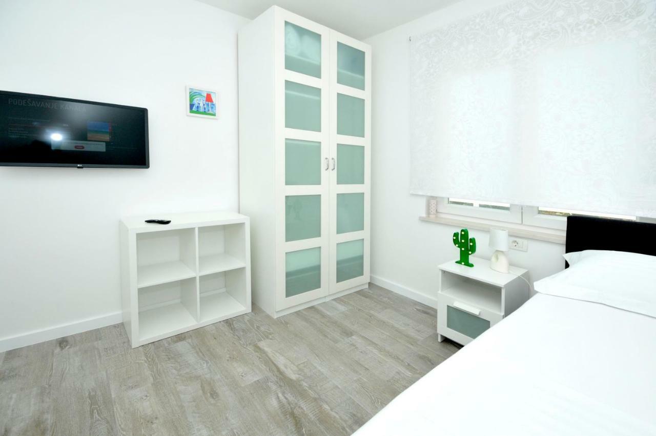 Apartmani Olive Трогир Экстерьер фото