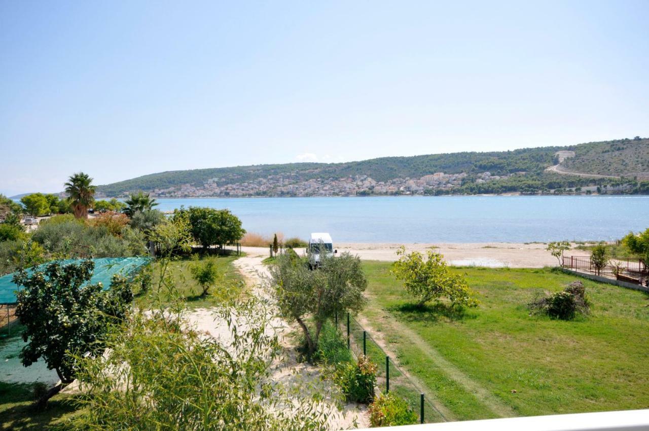 Apartmani Olive Трогир Экстерьер фото