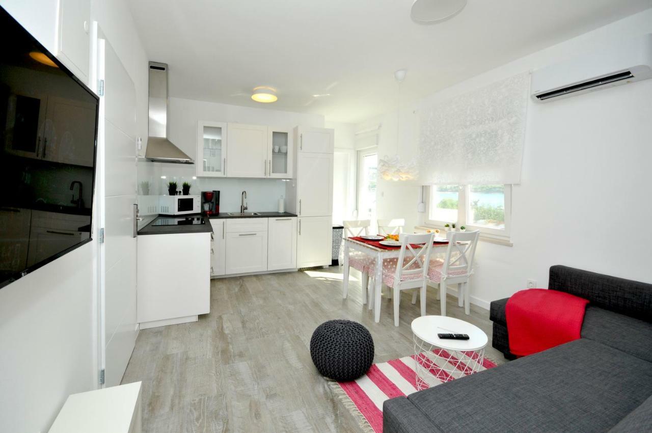 Apartmani Olive Трогир Экстерьер фото
