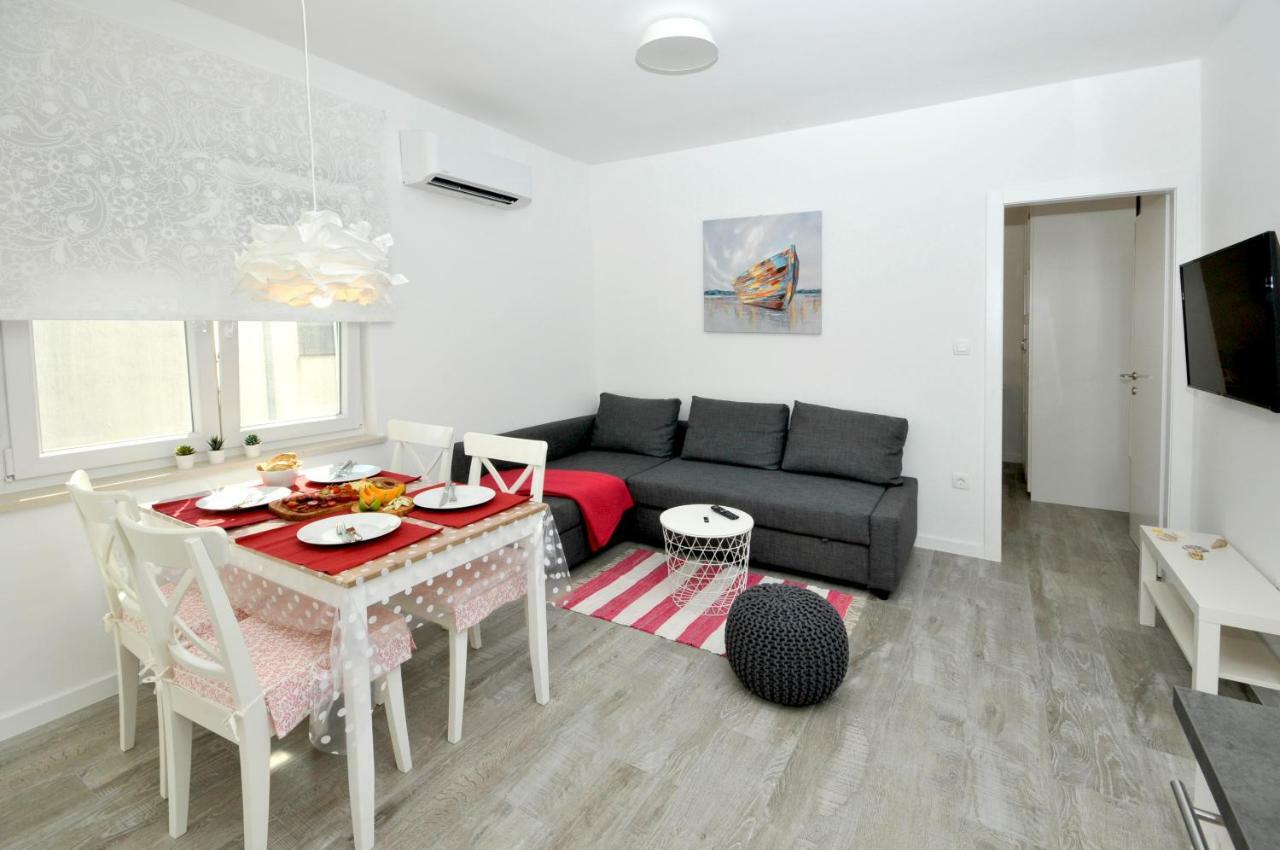 Apartmani Olive Трогир Экстерьер фото