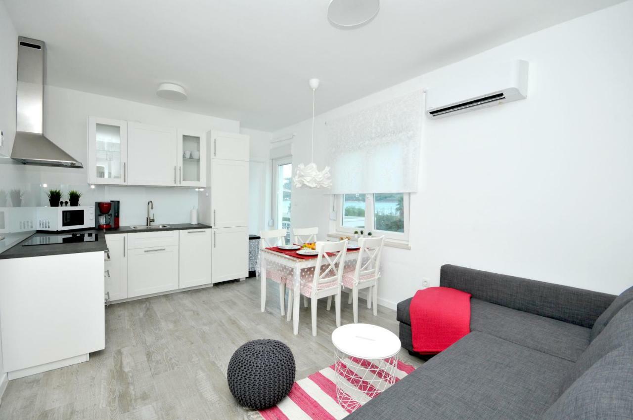 Apartmani Olive Трогир Экстерьер фото