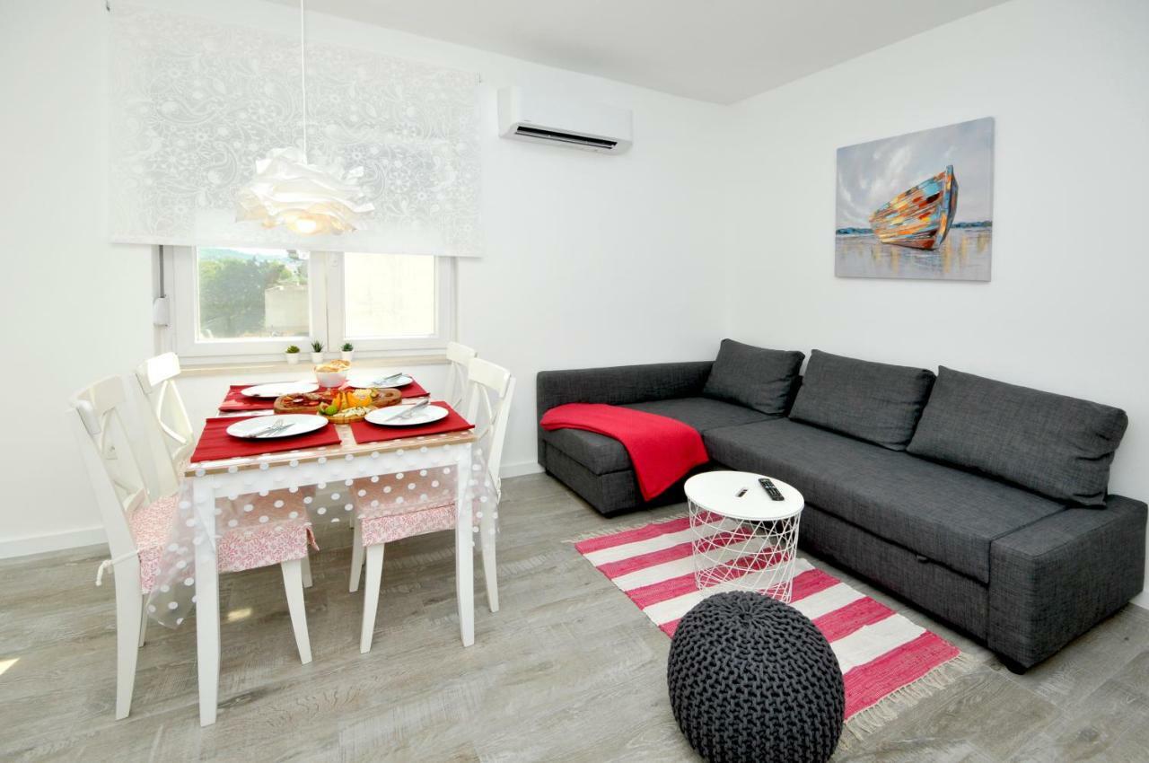 Apartmani Olive Трогир Экстерьер фото