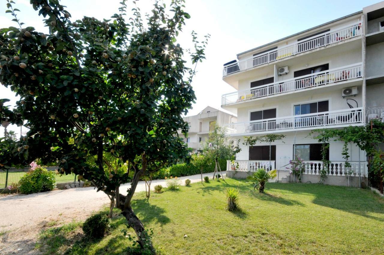 Apartmani Olive Трогир Экстерьер фото